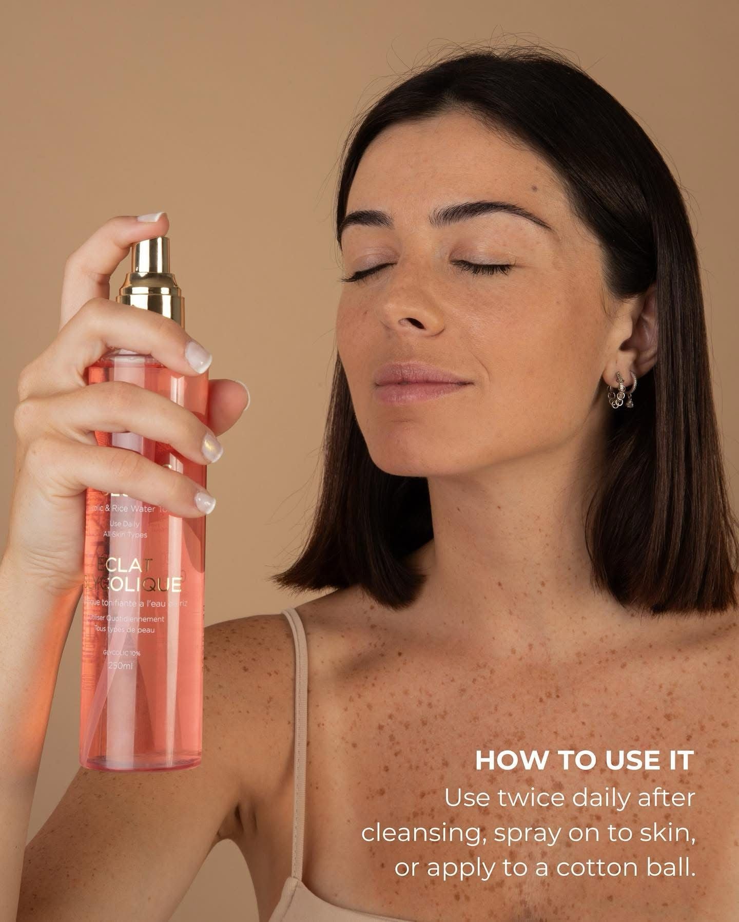 Coffret cadeau tonique à l'acide glycolique et à l'eau de riz Makari avec gommage exfoliant Pure Radiance